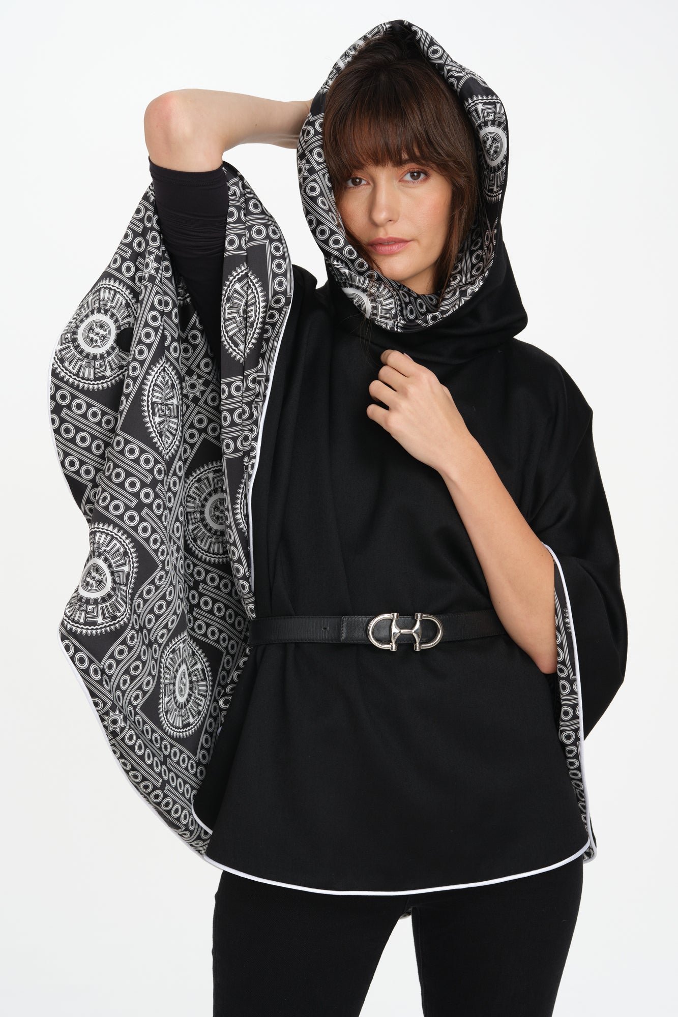 Venetian Cape (Black)